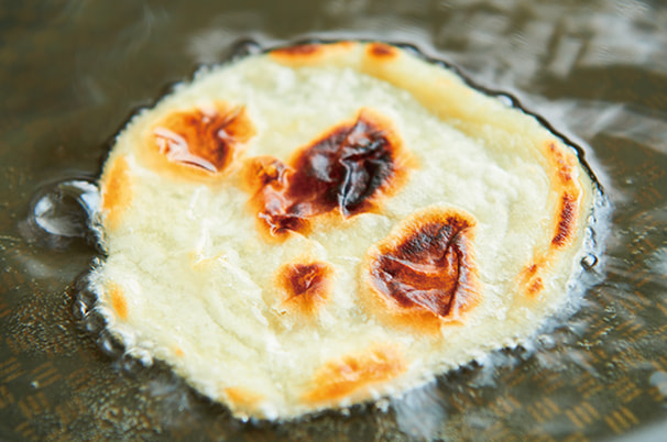 チキンソペス柿サルサソースがけ